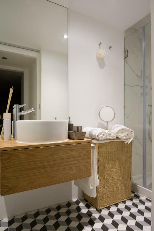 Casa Do Castelo 2- Work Or Relax In The Historic Heart Of Lisbon! Apartamento
