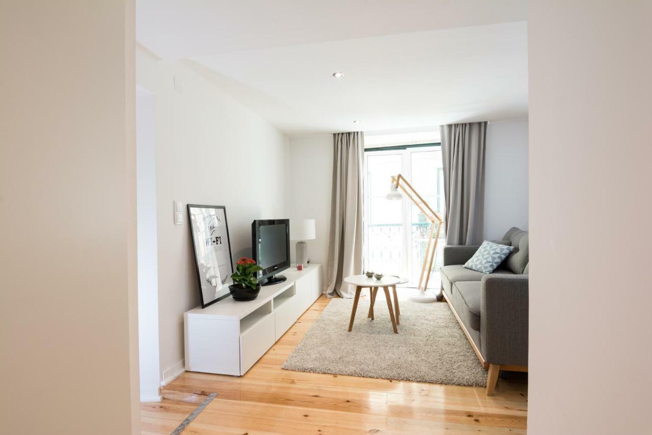 Apartamento Casa Do Castelo 2- Work Or Relax In The Historic Heart Of Lisbon!